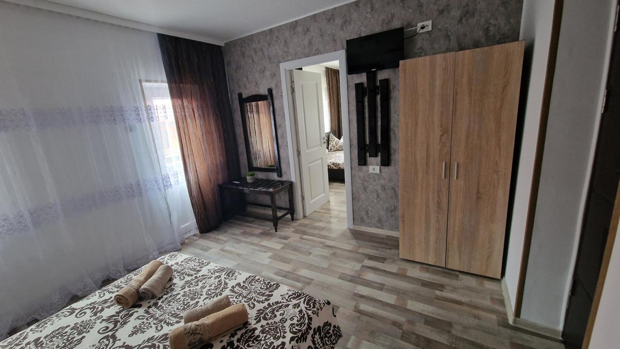 Отель Casa Sebastian Костинешти Номер фото